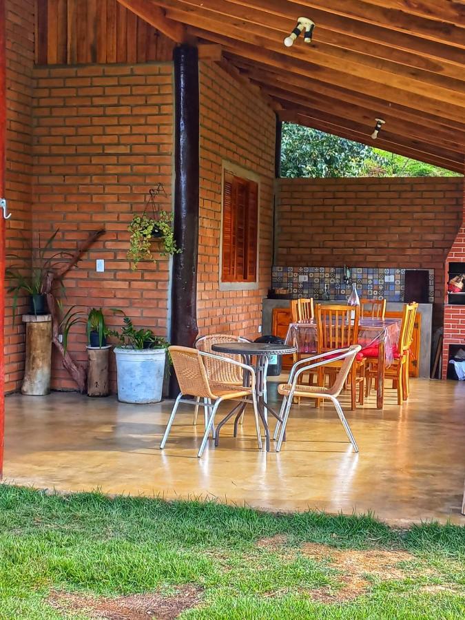 Chale Araucaria- Vale Das Pedras Mg Sapucaí-Mirim Exteriör bild